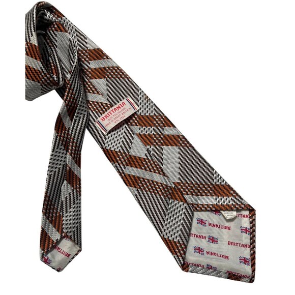 Vintage Britannia Tie 53" 100% Polyester Geometric Pattern Made In Great Britain - Picture 2 of 6